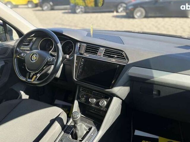 Фольксваген Тігуан, об'ємом двигуна 2 л та пробігом 258 тис. км за 18700 $, фото 25 на Automoto.ua