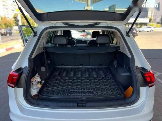 Фольксваген Тігуан, об'ємом двигуна 2 л та пробігом 64 тис. км за 17900 $, фото 19 на Automoto.ua