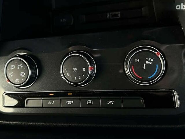 Фольксваген Тигуан, объемом двигателя 2 л и пробегом 190 тыс. км за 17700 $, фото 17 на Automoto.ua