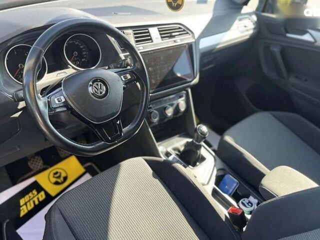Фольксваген Тігуан, об'ємом двигуна 2 л та пробігом 258 тис. км за 18700 $, фото 12 на Automoto.ua