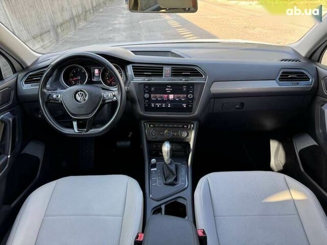 Фольксваген Тигуан, объемом двигателя 2 л и пробегом 147 тыс. км за 19200 $, фото 17 на Automoto.ua