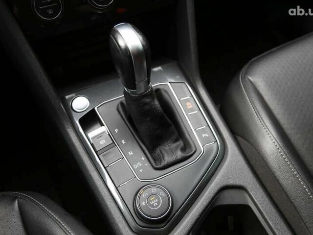 Фольксваген Тігуан, об'ємом двигуна 2 л та пробігом 138 тис. км за 17900 $, фото 18 на Automoto.ua