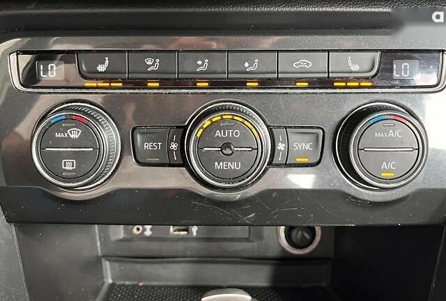 Фольксваген Тигуан, объемом двигателя 2 л и пробегом 205 тыс. км за 21950 $, фото 15 на Automoto.ua