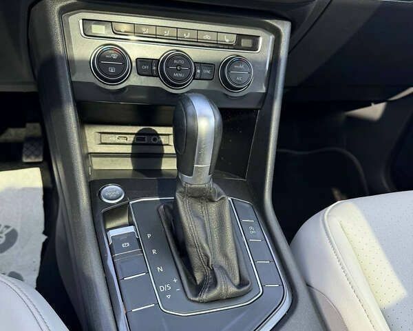Фольксваген Тигуан, объемом двигателя 2 л и пробегом 112 тыс. км за 17900 $, фото 13 на Automoto.ua