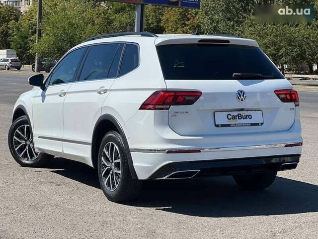 Фольксваген Тігуан, об'ємом двигуна 2 л та пробігом 64 тис. км за 17900 $, фото 9 на Automoto.ua