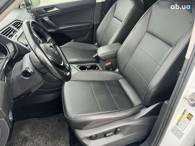 Фольксваген Тігуан, об'ємом двигуна 2 л та пробігом 112 тис. км за 17800 $, фото 12 на Automoto.ua