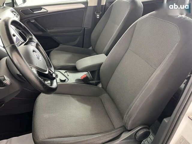 Фольксваген Тигуан, объемом двигателя 2 л и пробегом 205 тыс. км за 21950 $, фото 5 на Automoto.ua