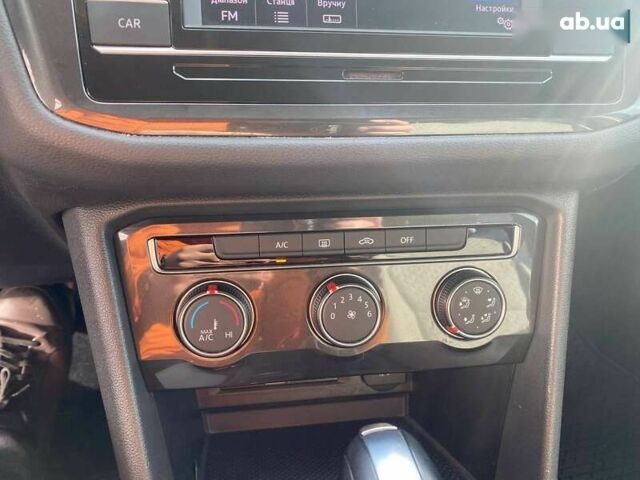 Фольксваген Тигуан, объемом двигателя 2 л и пробегом 142 тыс. км за 16900 $, фото 16 на Automoto.ua