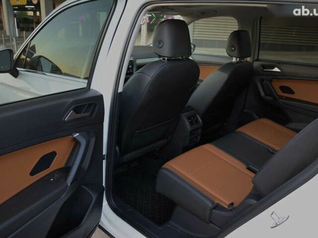 Фольксваген Тигуан, объемом двигателя 2 л и пробегом 152 тыс. км за 23100 $, фото 17 на Automoto.ua