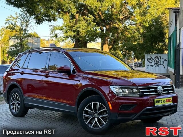 Фольксваген Тігуан, об'ємом двигуна 2 л та пробігом 99 тис. км за 20300 $, фото 2 на Automoto.ua