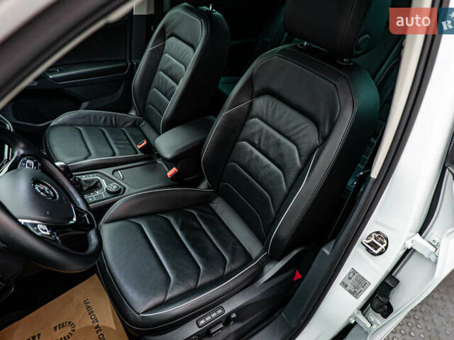 Фольксваген Тигуан, объемом двигателя 2 л и пробегом 56 тыс. км за 31844 $, фото 10 на Automoto.ua