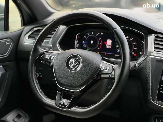 Фольксваген Тигуан, объемом двигателя 2 л и пробегом 40 тыс. км за 28200 $, фото 11 на Automoto.ua