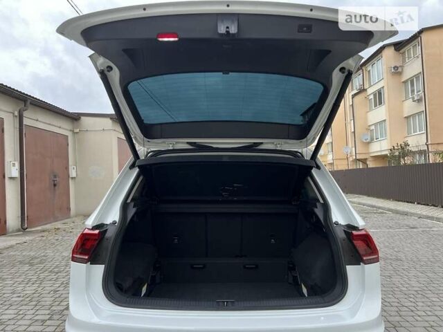 Фольксваген Тигуан, объемом двигателя 1.98 л и пробегом 146 тыс. км за 28700 $, фото 35 на Automoto.ua