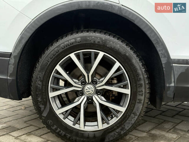 Фольксваген Тигуан, объемом двигателя 2 л и пробегом 171 тыс. км за 16100 $, фото 6 на Automoto.ua