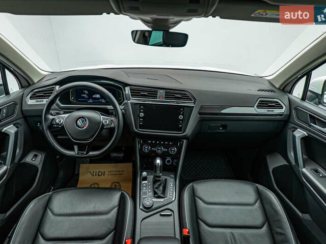 Фольксваген Тигуан, объемом двигателя 2 л и пробегом 56 тыс. км за 31844 $, фото 11 на Automoto.ua