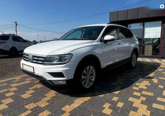 Фольксваген Тігуан, об'ємом двигуна 2 л та пробігом 163 тис. км за 15990 $, фото 2 на Automoto.ua
