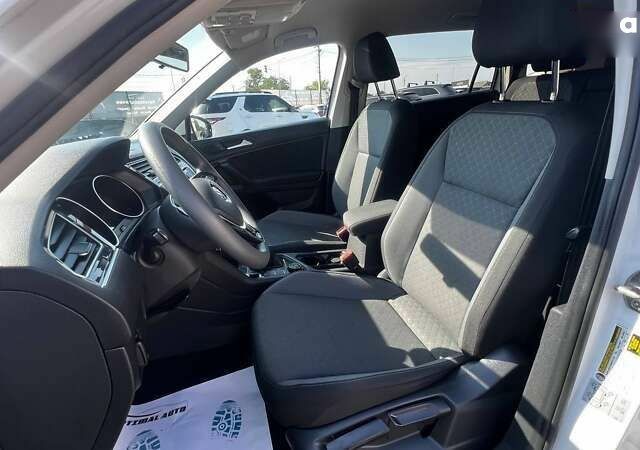 Фольксваген Тігуан, об'ємом двигуна 2 л та пробігом 163 тис. км за 15990 $, фото 12 на Automoto.ua