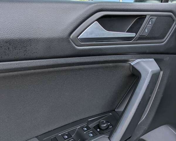 Фольксваген Тигуан, объемом двигателя 2 л и пробегом 148 тыс. км за 16790 $, фото 8 на Automoto.ua