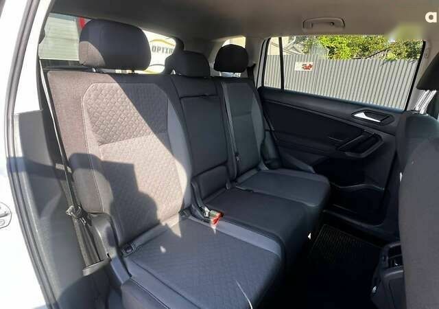 Фольксваген Тігуан, об'ємом двигуна 2 л та пробігом 163 тис. км за 15990 $, фото 22 на Automoto.ua