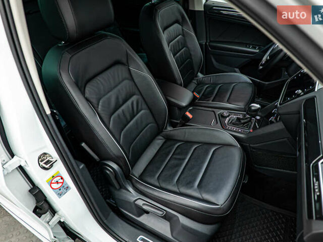 Фольксваген Тигуан, объемом двигателя 2 л и пробегом 56 тыс. км за 31844 $, фото 19 на Automoto.ua