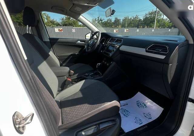 Фольксваген Тігуан, об'ємом двигуна 2 л та пробігом 163 тис. км за 15990 $, фото 23 на Automoto.ua