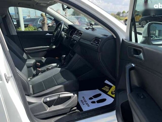 Фольксваген Тигуан, объемом двигателя 2 л и пробегом 123 тыс. км за 21800 $, фото 24 на Automoto.ua