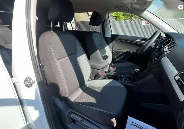 Фольксваген Тігуан, об'ємом двигуна 2 л та пробігом 163 тис. км за 15990 $, фото 24 на Automoto.ua