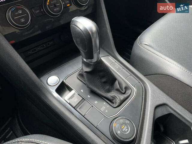 Фольксваген Тигуан, объемом двигателя 1.98 л и пробегом 195 тыс. км за 19300 $, фото 54 на Automoto.ua