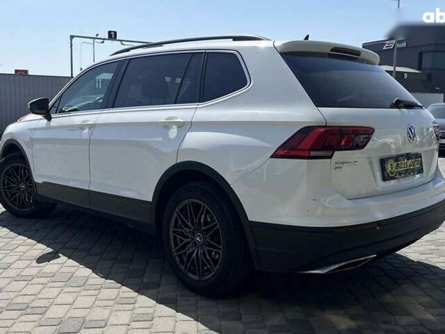 Фольксваген Тигуан, объемом двигателя 2 л и пробегом 123 тыс. км за 21800 $, фото 4 на Automoto.ua