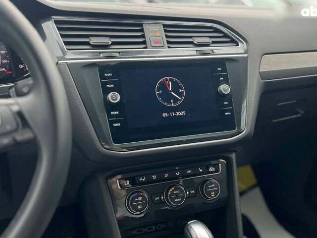 Фольксваген Тигуан, объемом двигателя 2 л и пробегом 42 тыс. км за 22200 $, фото 19 на Automoto.ua