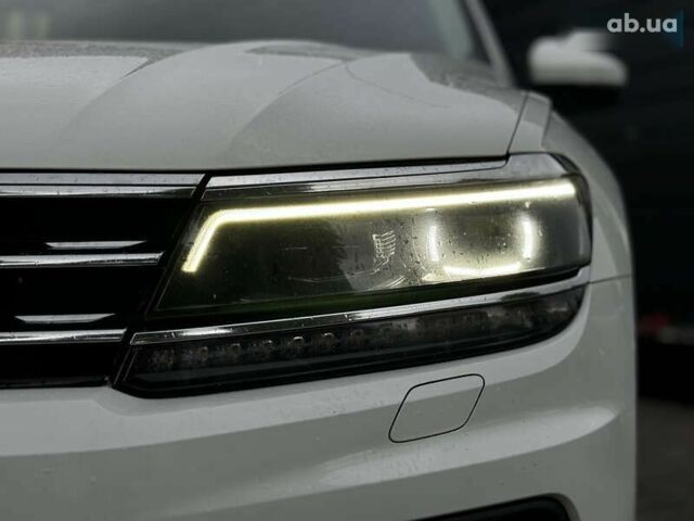 Фольксваген Тигуан, объемом двигателя 2 л и пробегом 201 тыс. км за 27999 $, фото 4 на Automoto.ua