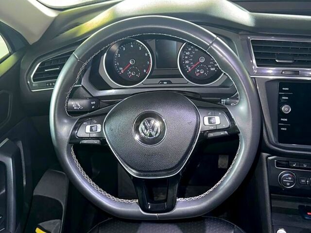 Фольксваген Тигуан, объемом двигателя 2 л и пробегом 100 тыс. км за 17000 $, фото 4 на Automoto.ua