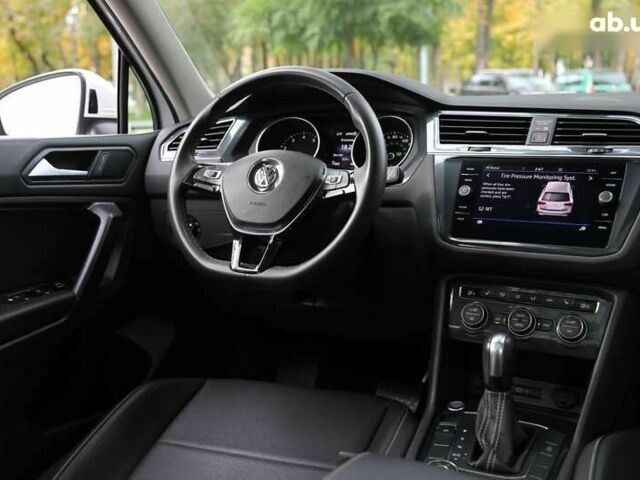 Фольксваген Тигуан, объемом двигателя 2 л и пробегом 31 тыс. км за 23000 $, фото 11 на Automoto.ua