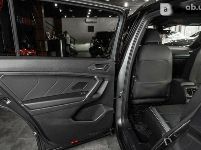 Фольксваген Тігуан, об'ємом двигуна 2 л та пробігом 45 тис. км за 31900 $, фото 13 на Automoto.ua