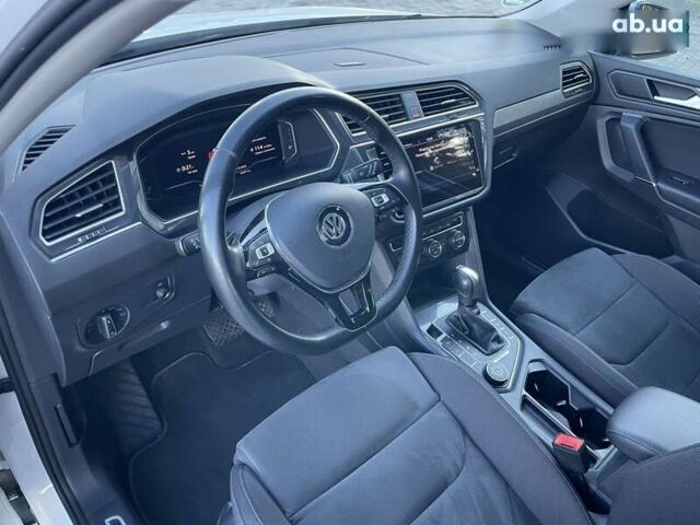 Фольксваген Тігуан, об'ємом двигуна 2 л та пробігом 186 тис. км за 27500 $, фото 26 на Automoto.ua