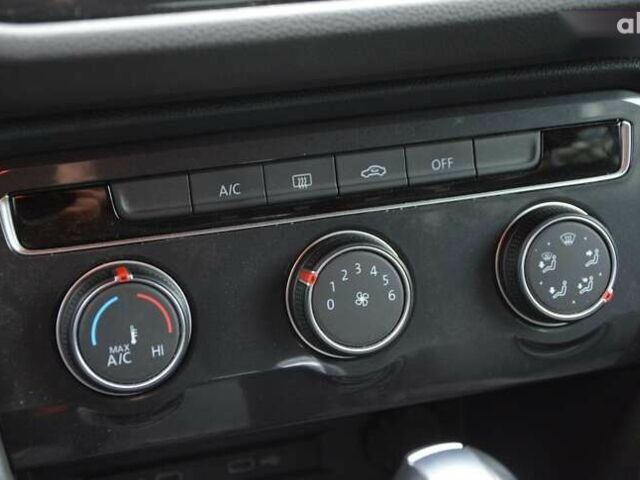 Фольксваген Тигуан, объемом двигателя 2 л и пробегом 54 тыс. км за 16970 $, фото 29 на Automoto.ua