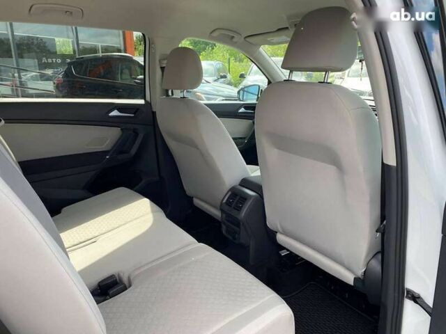 Фольксваген Тигуан, объемом двигателя 2 л и пробегом 33 тыс. км за 18900 $, фото 22 на Automoto.ua