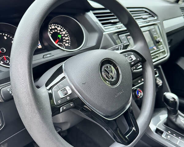 Фольксваген Тигуан, объемом двигателя 1.98 л и пробегом 89 тыс. км за 18800 $, фото 11 на Automoto.ua