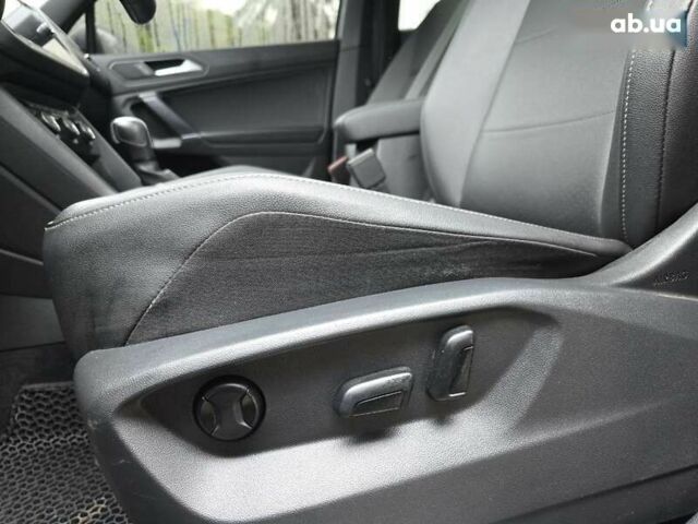 Фольксваген Тігуан, об'ємом двигуна 2 л та пробігом 132 тис. км за 23500 $, фото 19 на Automoto.ua