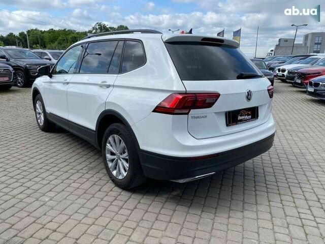 Фольксваген Тигуан, объемом двигателя 2 л и пробегом 33 тыс. км за 18900 $, фото 4 на Automoto.ua