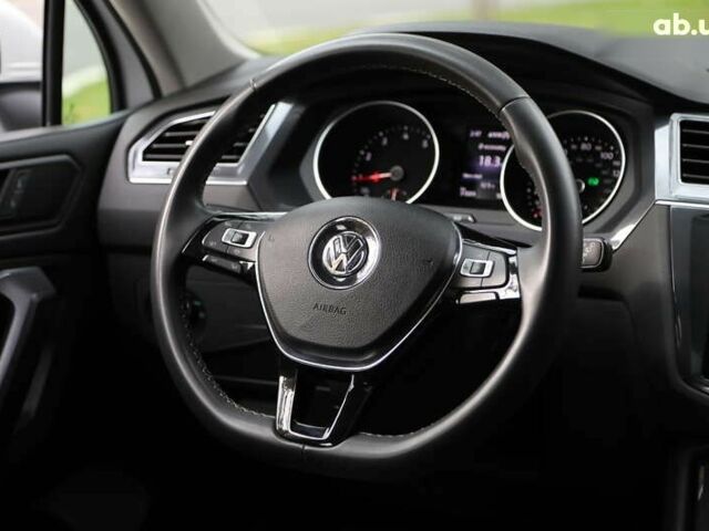 Фольксваген Тигуан, объемом двигателя 2 л и пробегом 31 тыс. км за 23000 $, фото 14 на Automoto.ua