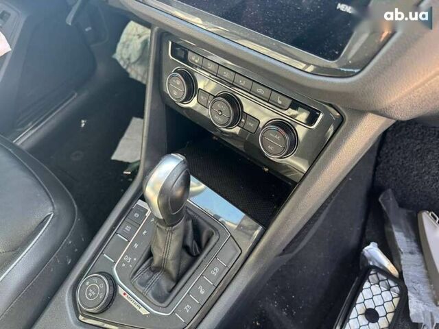 Фольксваген Тігуан, об'ємом двигуна 2 л та пробігом 111 тис. км за 17700 $, фото 10 на Automoto.ua