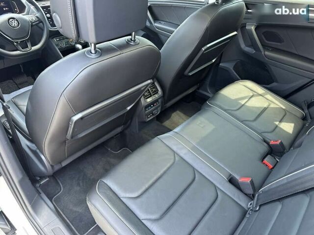 Фольксваген Тігуан, об'ємом двигуна 2 л та пробігом 93 тис. км за 26999 $, фото 17 на Automoto.ua