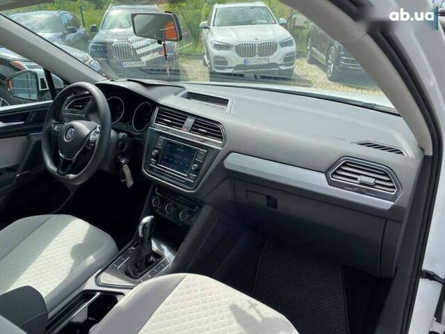 Фольксваген Тигуан, объемом двигателя 2 л и пробегом 33 тыс. км за 18900 $, фото 8 на Automoto.ua