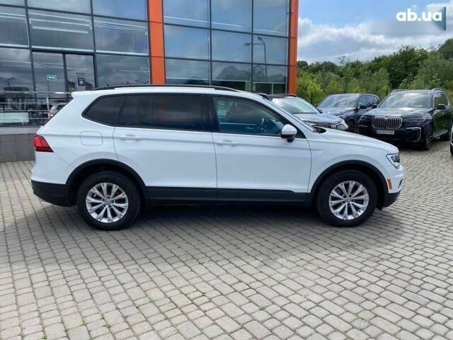 Фольксваген Тигуан, объемом двигателя 2 л и пробегом 33 тыс. км за 18900 $, фото 7 на Automoto.ua