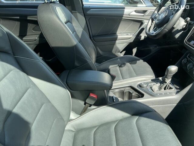 Фольксваген Тігуан, об'ємом двигуна 2 л та пробігом 59 тис. км за 36408 $, фото 18 на Automoto.ua