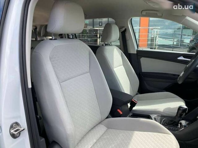 Фольксваген Тигуан, объемом двигателя 2 л и пробегом 33 тыс. км за 18900 $, фото 24 на Automoto.ua