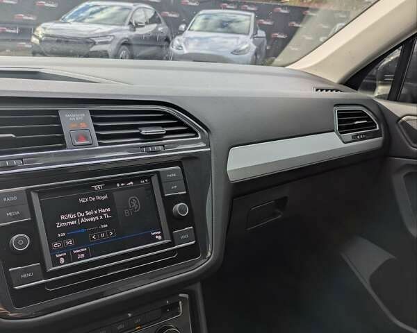 Фольксваген Тигуан, объемом двигателя 2 л и пробегом 47 тыс. км за 19300 $, фото 13 на Automoto.ua