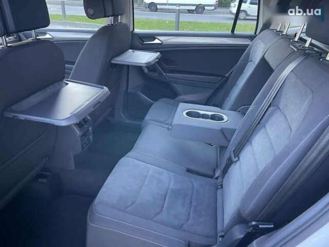 Фольксваген Тігуан, об'ємом двигуна 2 л та пробігом 186 тис. км за 27500 $, фото 28 на Automoto.ua