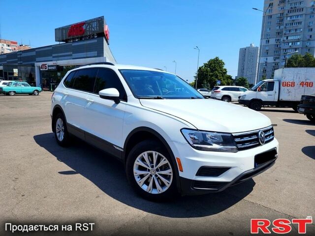 Фольксваген Тигуан, объемом двигателя 20 л и пробегом 90 тыс. км за 15999 $, фото 2 на Automoto.ua
